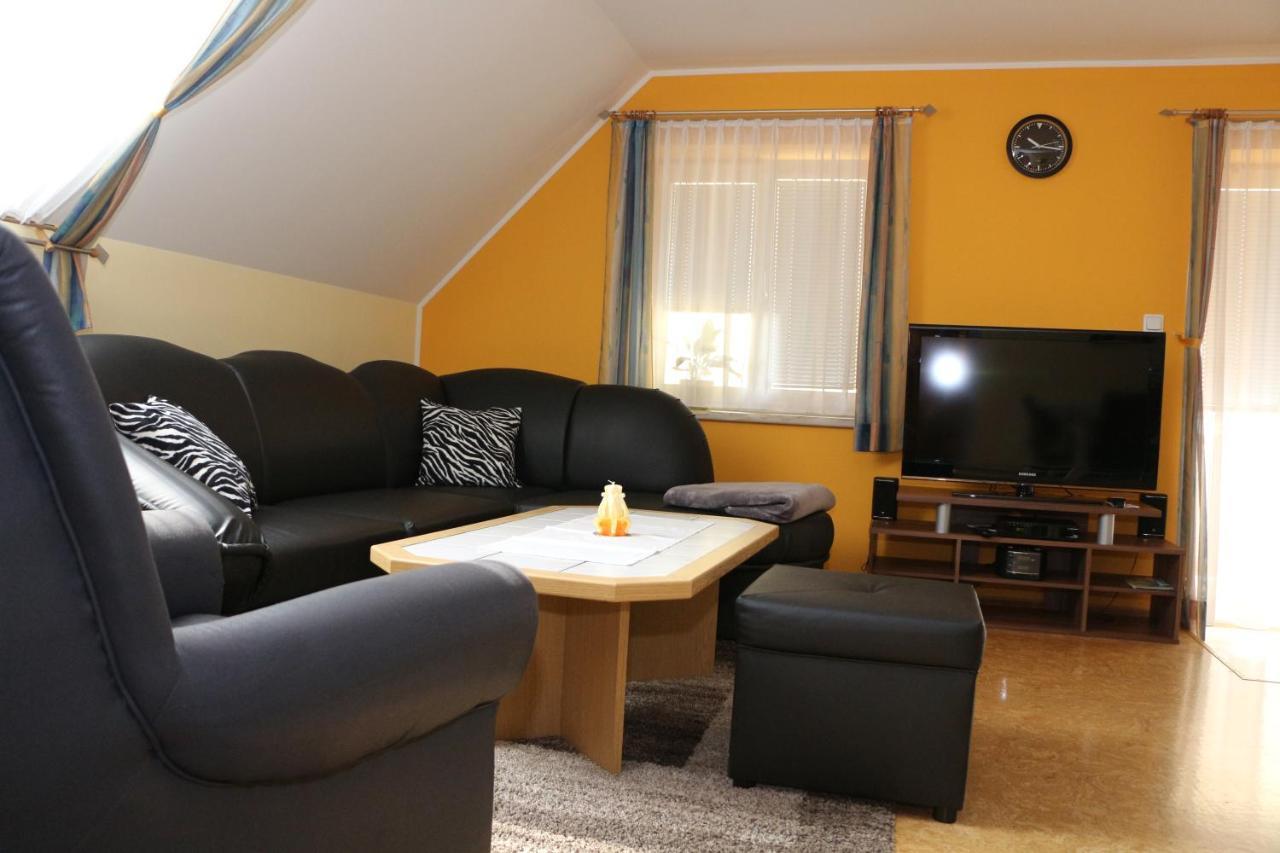 Ferienwohnung Moni Geiseldorf Extérieur photo